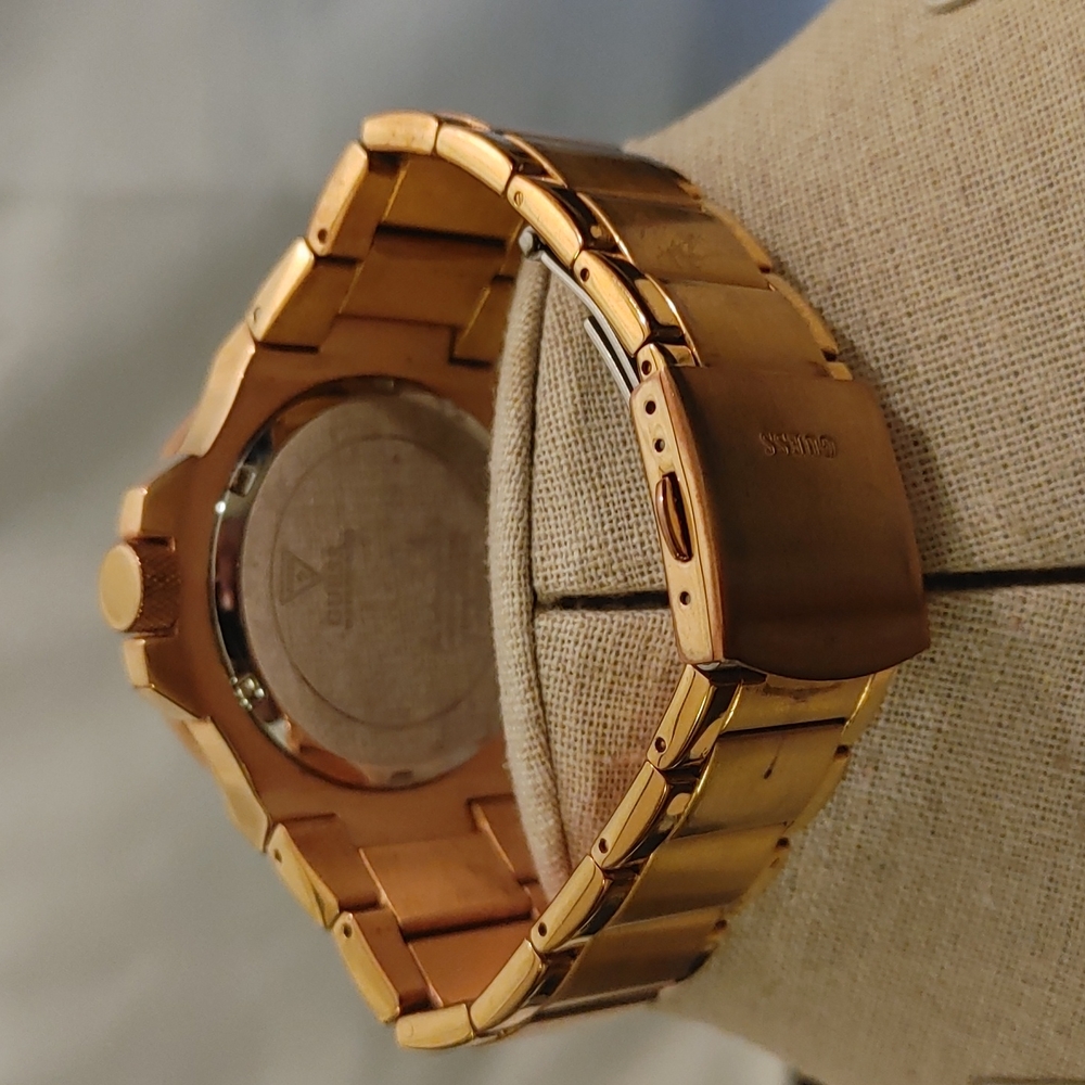 Guess Watch - Picture 4 of 8
